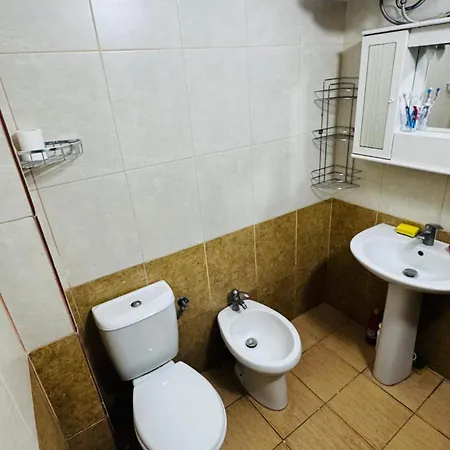 Flat * Sarandë